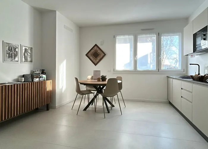 Malpensa Airport - 9 Min To Mxp - Free Parking Appartamento Somma Lombardo